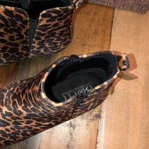 Born remo leather pixie booties Clearance